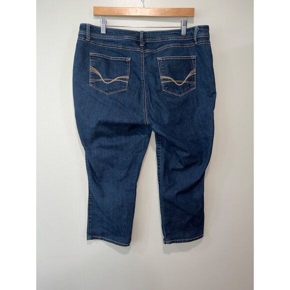 Womens Size 16‎ N62 Dark Wash Denim Capri Jeans - Picture 1 of 9